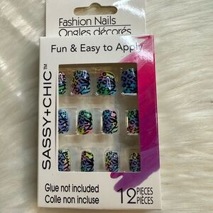 🩷5/$10 Sassy+Chic Multicolor Fashion Nails